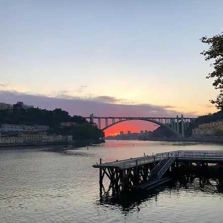 14º Esquadra — Cais Das Pedras Guest House Porto