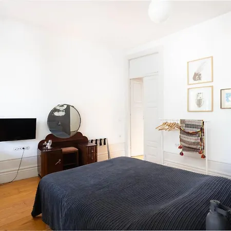 Guest house 14º Esquadra — Cais Das Pedras Guest House Porto