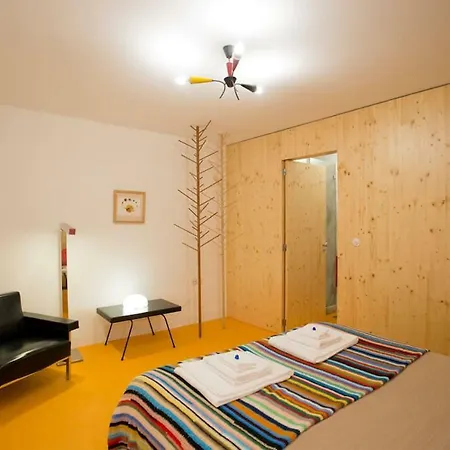 Guest house 14º Esquadra — Cais Das Pedras Guest House
